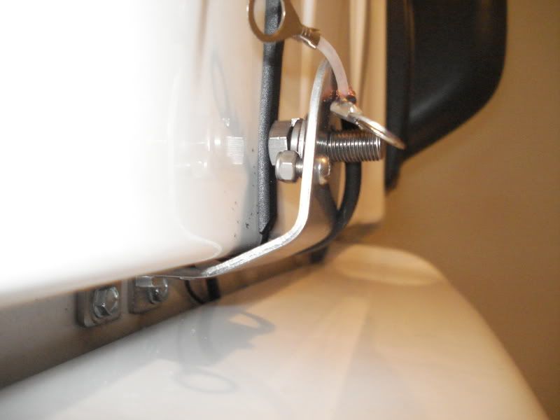 Howto CB Radio and Antenna Install Second Generation Nissan Xterra